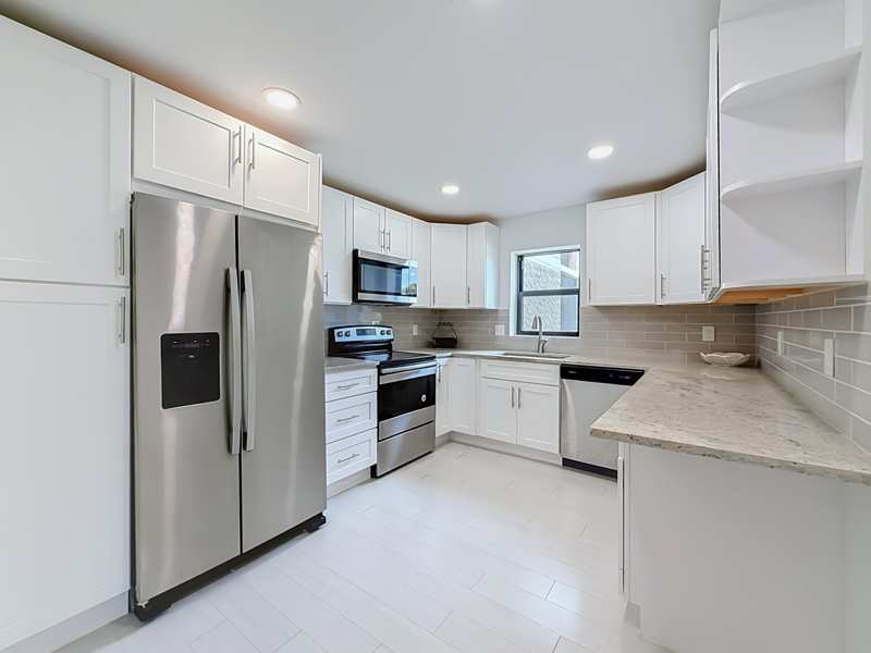 2 bedroom Condominium at 16300 Golf Club Road #201, Country Club Apts At, Weston — photo 1