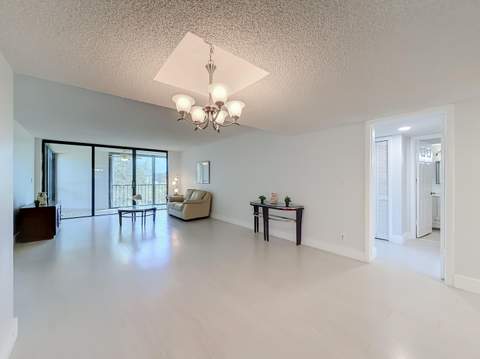 16300 Golf Club Road #201, Weston FL - photo 13 of 48