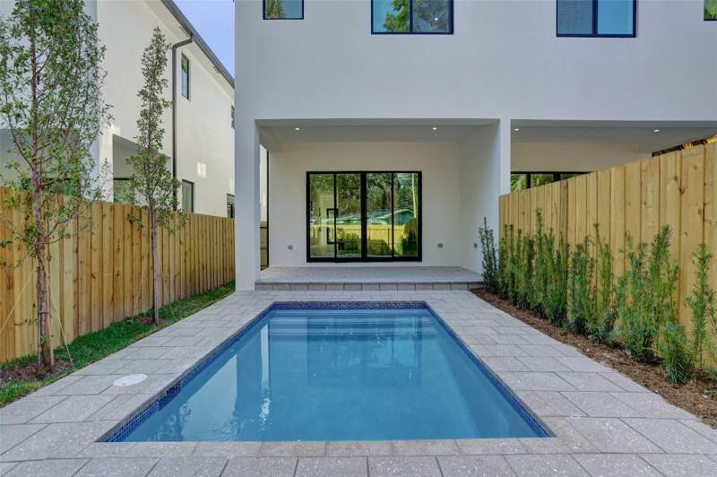 3 bedroom Townhouse at 606 SW 7th Avenue, Tarpon River, Fort Lauderdale — photo 2