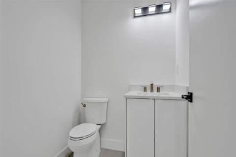 606 SW 7th Avenue, Fort Lauderdale FL - photo 6 of 60
