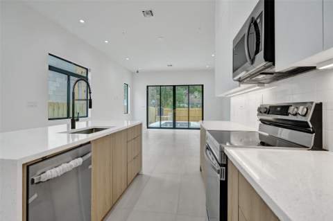 606 SW 7th Avenue, Fort Lauderdale FL - photo 15 of 60