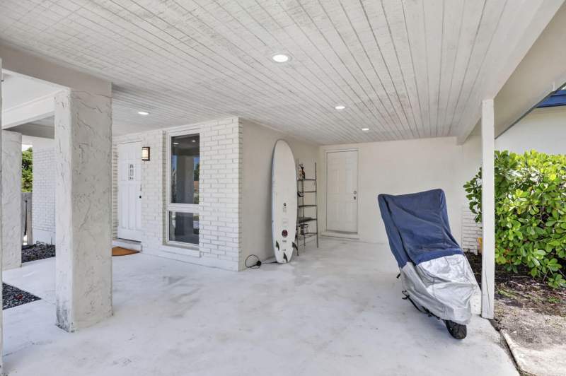 5 bedroom Single Family Residence at 840 Bradley Street, Lake View Ridge, West Palm Beach — photo 4
