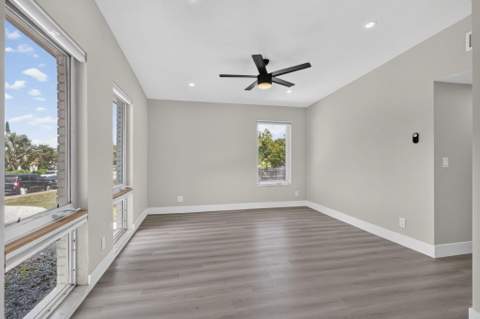 840 Bradley Street, West Palm Beach FL - photo 9 of 35