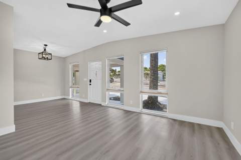 840 Bradley Street, West Palm Beach FL - photo 10 of 35