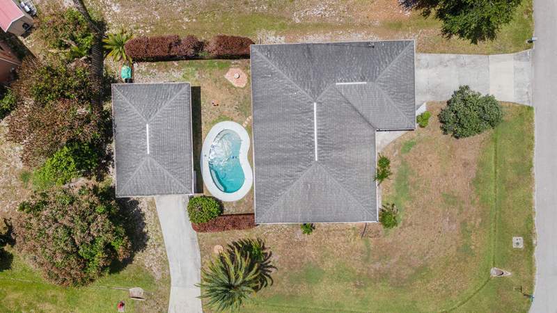 3 bedroom Single Family Residence at 403 SW Cahoon Court, Port St Lucie Section 34, Port St. Lucie — photo 2