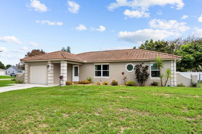 3 bedroom Single Family Residence at 265 SW Dalton Circle, Port St Lucie Section 41, Port St. Lucie — photo 2