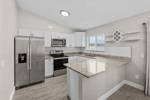 265 SW Dalton Circle, Port St. Lucie FL - photo 8 of 31