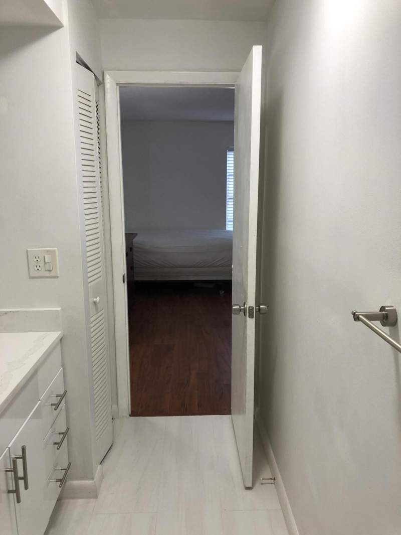 2 bedroom Condominium at 480 NW 20th Street #2140, Casa Del Rio Condo, Boca Raton — photo 4