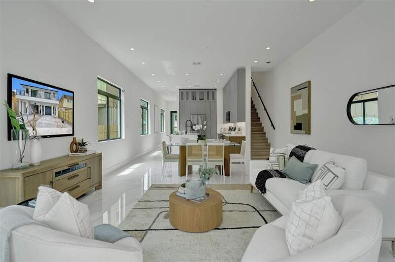 3 bedroom Townhouse at 608 SW 7th Avenue, Tarpon River, Fort Lauderdale — photo 3