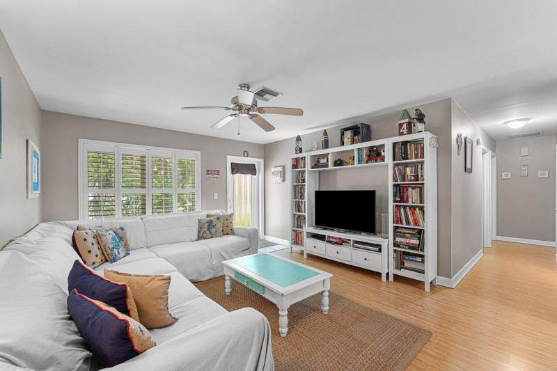 3 bedroom Single Family Residence at 612 NW 7th Court, Laurel Hills 2nd Add, Boynton Beach — photo 4