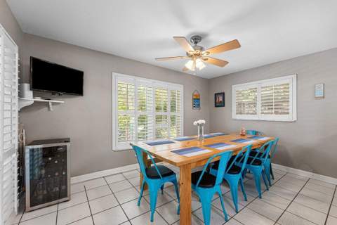 612 NW 7th Court, Boynton Beach FL - photo 9 of 35