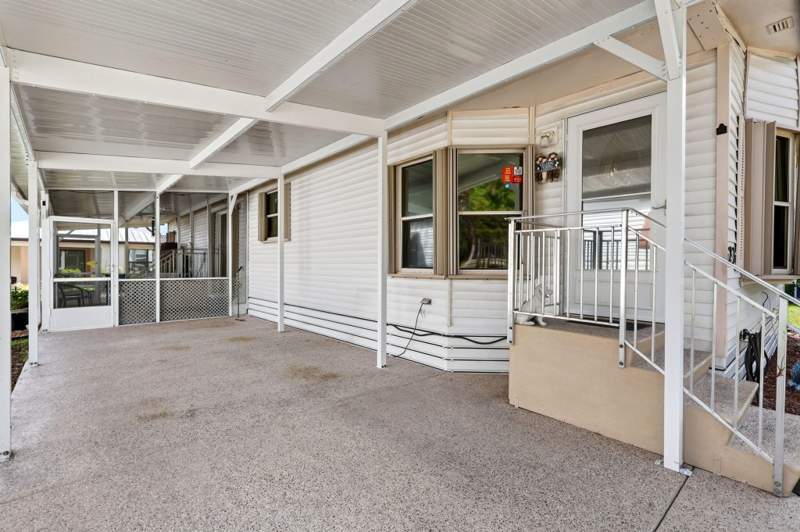 2 bedroom Manufactured Home at 23 Mediterranean Boulevard, Spanish Lakes One, Port St. Lucie — photo 5