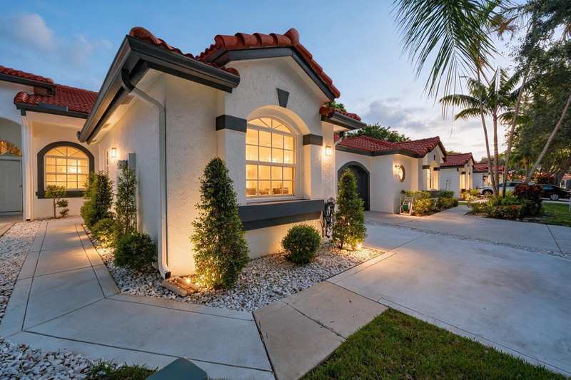 3 bedroom Villa at 8255 Via Bella, Boca Azul Ph 4 And 5, Boca Raton — photo 1