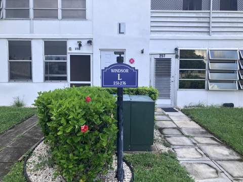 275 Windsor L, West Palm Beach FL - photo 8 of 28
