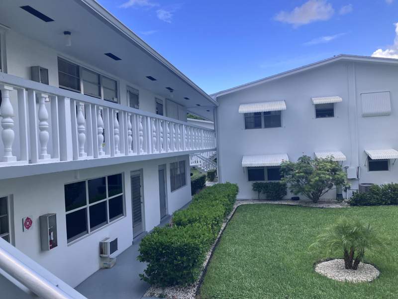 1 bedroom Condominium at 275 Windsor L, Windsor Condos, West Palm Beach — photo 4