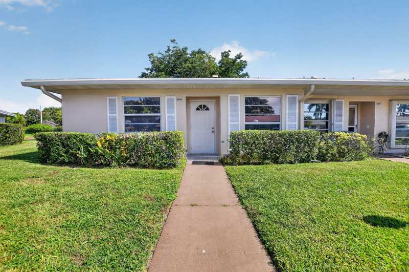 2 bedroom Villa at 8681 Boca Drive #20, Boca Lakes Condo, Boca Raton — photo 1