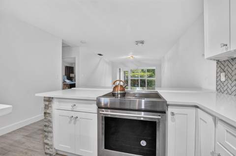 8681 Boca Drive #20, Boca Raton FL - photo 7 of 54