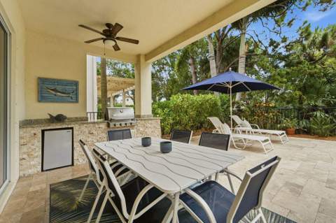 1044 Vintner Boulevard, Palm Beach Gardens FL - photo 10 of 40