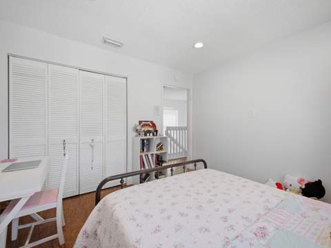 7098 Burgess Drive, Lake Worth FL - photo 23 of 46