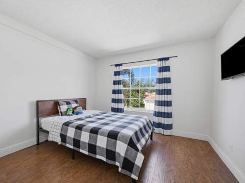 7098 Burgess Drive, Lake Worth FL - photo 24 of 46