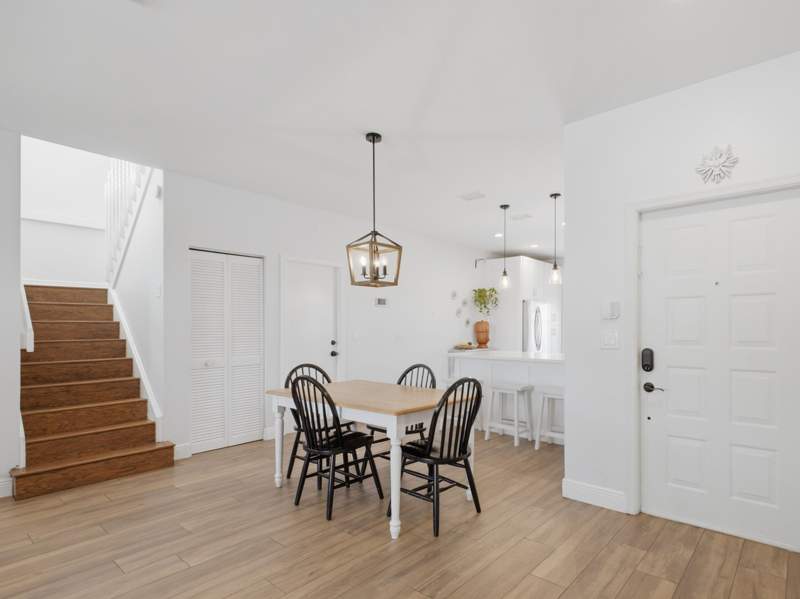 3 bedroom Townhouse at 7098 Burgess Drive, Lake Charleston Misty Cay, Lake Worth — photo 5