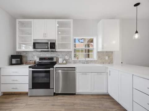 7098 Burgess Drive, Lake Worth FL - photo 10 of 46