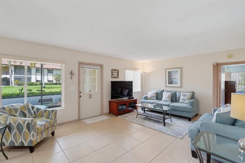 2 bedroom Condominium at 331 Knotty Pine Circle #C-1, Pine Ridge South III Condo, Greenacres — photo 4