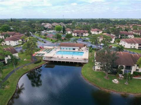 331 Knotty Pine Circle #C-1, Greenacres FL - photo 16 of 20
