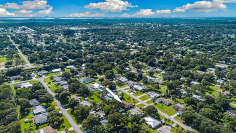 7506 Kenwood Road, Fort Pierce FL - photo 23 of 26