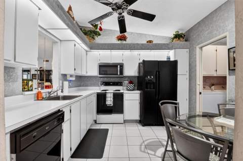8179 Whispering Palm Drive, Boca Raton FL - photo 6 of 41