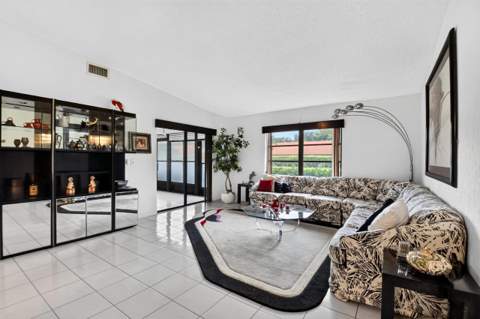 8179 Whispering Palm Drive, Boca Raton FL - photo 13 of 41