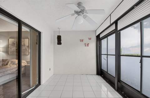 8179 Whispering Palm Drive, Boca Raton FL - photo 18 of 41