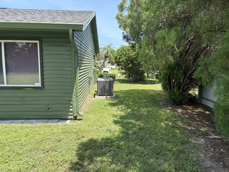 3 bedroom Single Family Residence at 1422 SE Arenson Lane, Port St Lucie Section 52, Port St. Lucie — photo 5