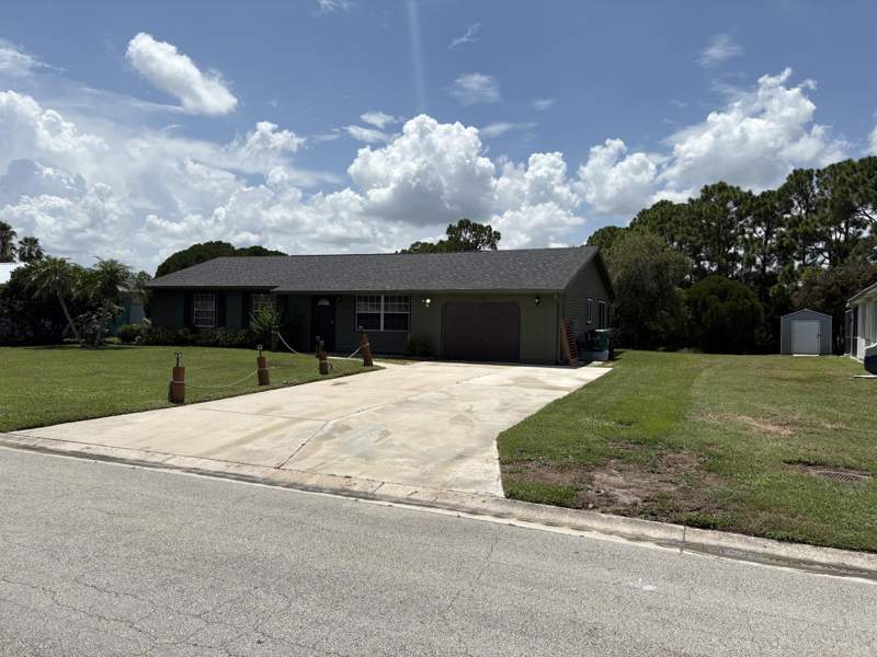 3 bedroom Single Family Residence at 1422 SE Arenson Lane, Port St Lucie Section 52, Port St. Lucie — photo 3