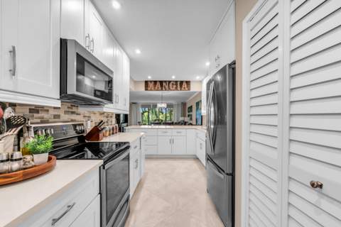 3201 N Course Lane #212, Pompano Beach FL - photo 13 of 49