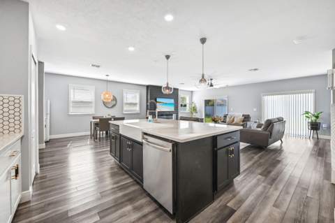 412 SW Dailey Avenue, Port St. Lucie FL - photo 14 of 49