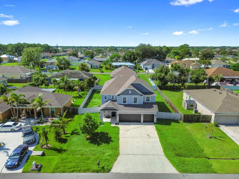 5 bedroom Single Family Residence at 412 SW Dailey Avenue, Port St Lucie, Port St. Lucie — photo 5