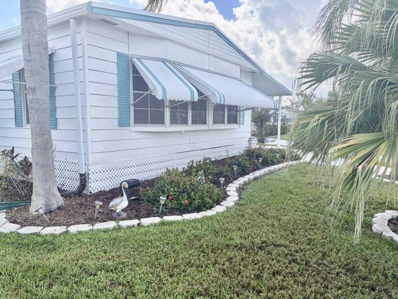 2 bedroom Manufactured Home at 21 Orinco, Spanish Lakes Golf Village community, Port St. Lucie — photo 2