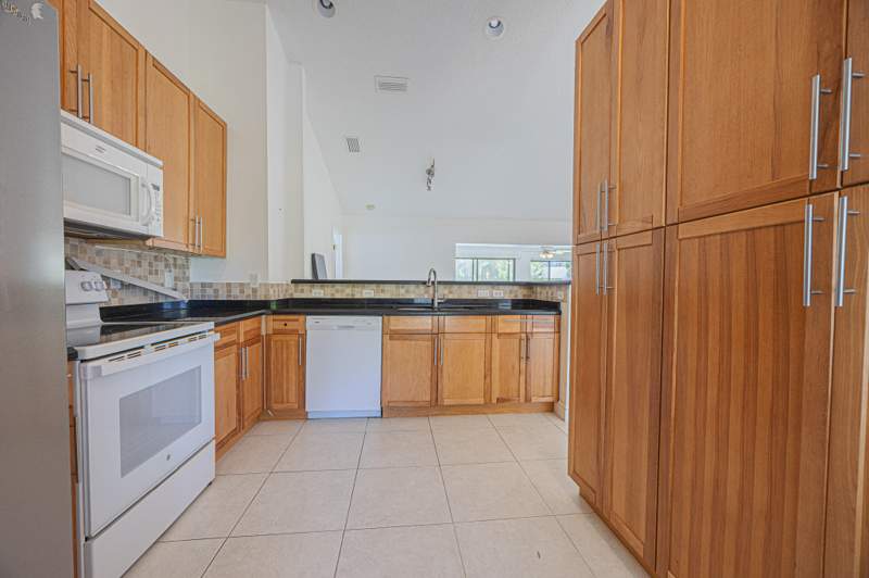 4 bedroom Single Family Residence at 9453 Burlington Place, AMERICAN HOMES AT BOCA RATON 8, Boca Raton — photo 3