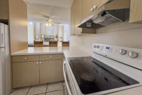 2540 Boundbrook Boulevard #204, Palm Springs FL - photo 8 of 16
