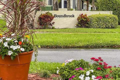 2540 Boundbrook Boulevard #204, Palm Springs FL - photo 16 of 16