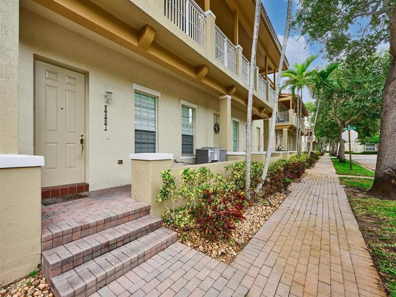 3 bedroom Townhouse at 2401 NW 7th Street, Canterbury At Quantum Village, Boynton Beach — photo 3