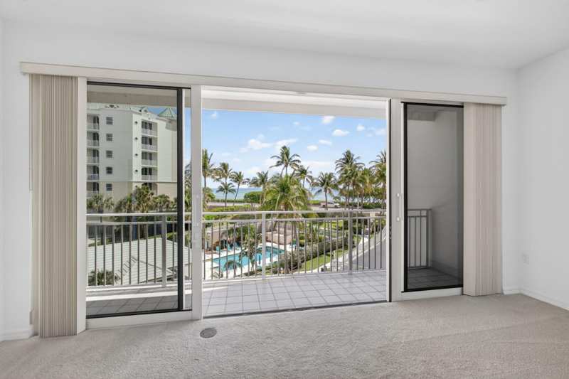 3 bedroom Condominium at 1660 S Highway A1A (Incl. separate deeded guest suite) #222, Jupiter By The Sea, Jupiter — photo 1