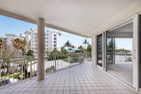 1660 S Highway A1A (Incl. separate deeded guest suite) #222, Jupiter FL - photo 16 of 31