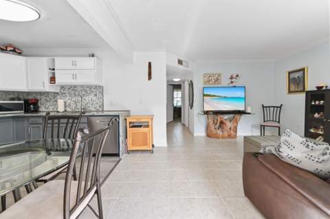 23378 Lyons Road #204, Boca Raton FL - photo 8 of 34