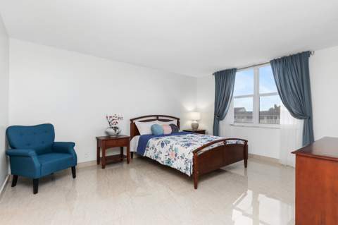 427 Golden Isles Drive, Hallandale Beach FL - photo 12 of 23