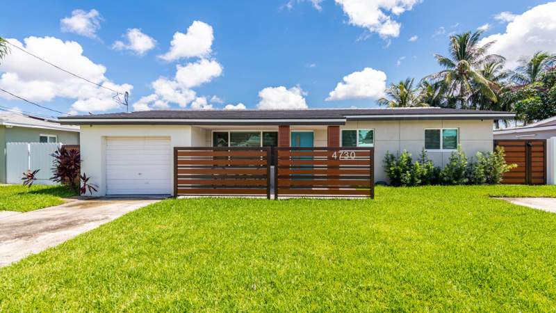 3 bedroom Single Family Residence at 4730 SW 42nd Terrace, Sway Shores, Dania Beach — photo 2