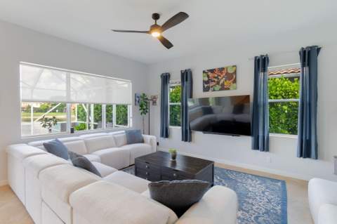 428 Cresta Circle, West Palm Beach FL - photo 11 of 64