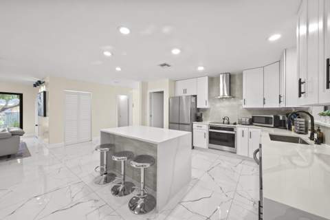 4406 SW 35th Avenue, Fort Lauderdale FL - photo 20 of 70
