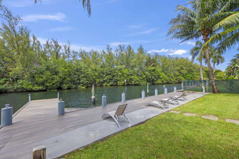 4 bedroom Single Family Residence at 4406 SW 35th Avenue, Davis Isles, Fort Lauderdale — photo 4